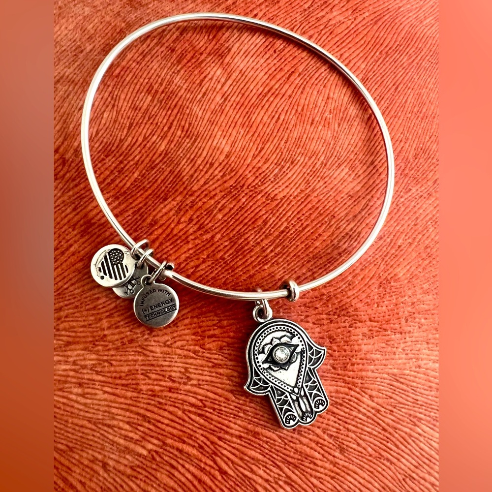 Alex and Ani hand of Fatima